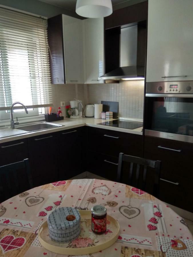 Nickys Place Perea Peraía Kültér fotó